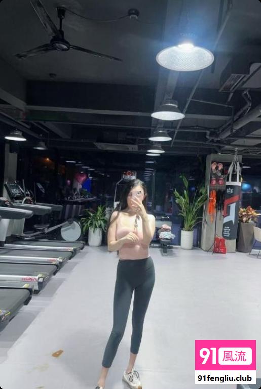 长腿颜值老师